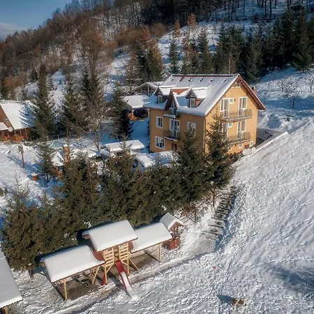 Pensiunea Hetvezer Panzio Gasthof 3*
